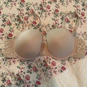 NWOT Wacoal Bra size 38DD